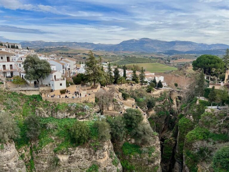【スペイン】絶景だらけの崖の上の町ロンダ | Becolog